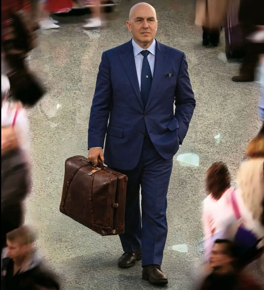 Editoriale: Tra intelligence e bagaglio a&nbsp;mano